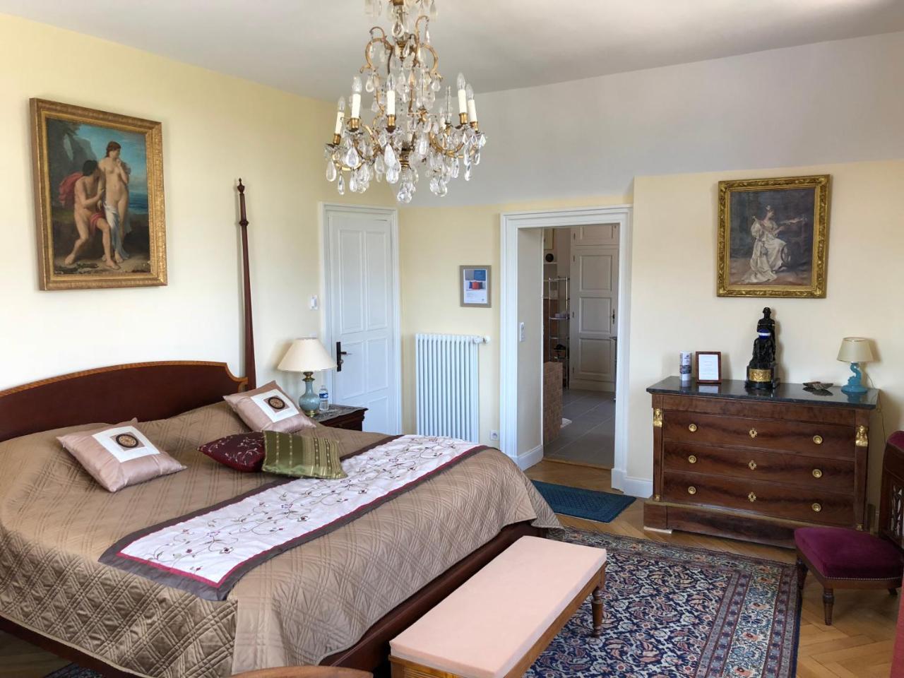 Le Prieure D'Orchaise Luaran gambar